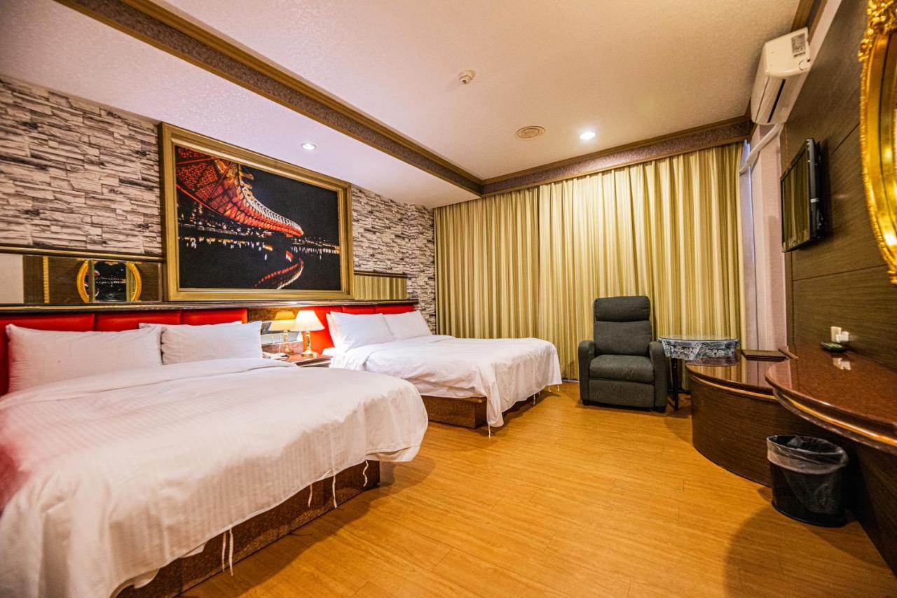 Wenpin Hotel - Pier 2 Kaohsiung Exterior foto